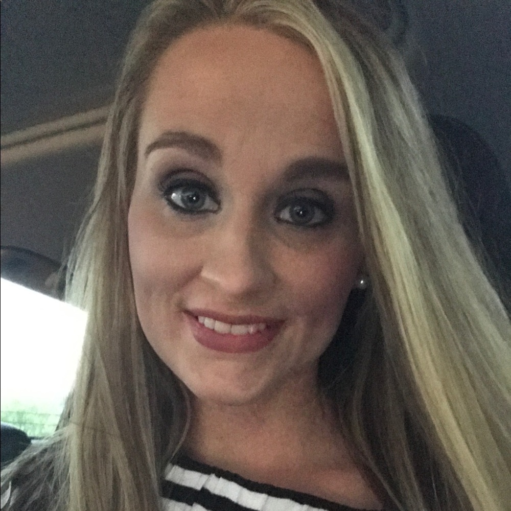 Meet your Posher, Tiffany