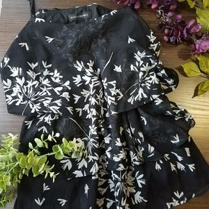 Banana Republic flowy tiered top