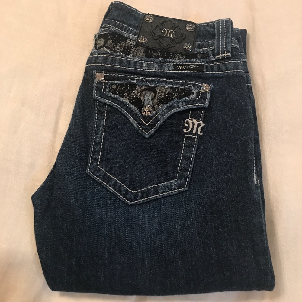 Like new Miss Me Blk Lace Bootcut Jeans 💙