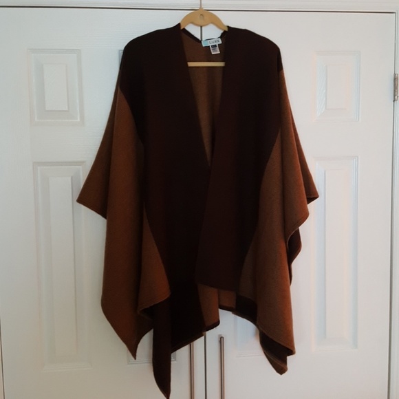 VT Luxe Cape - Picture 4 of 5