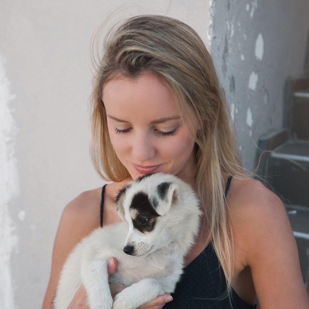 Meet your Posher, Hayley