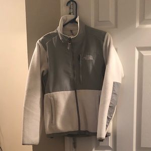 Women’s Northface Jacket
