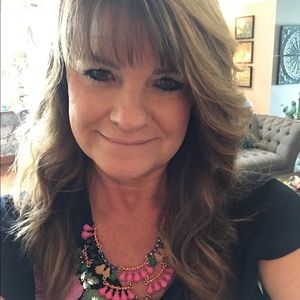 Meet your Posher, Deb