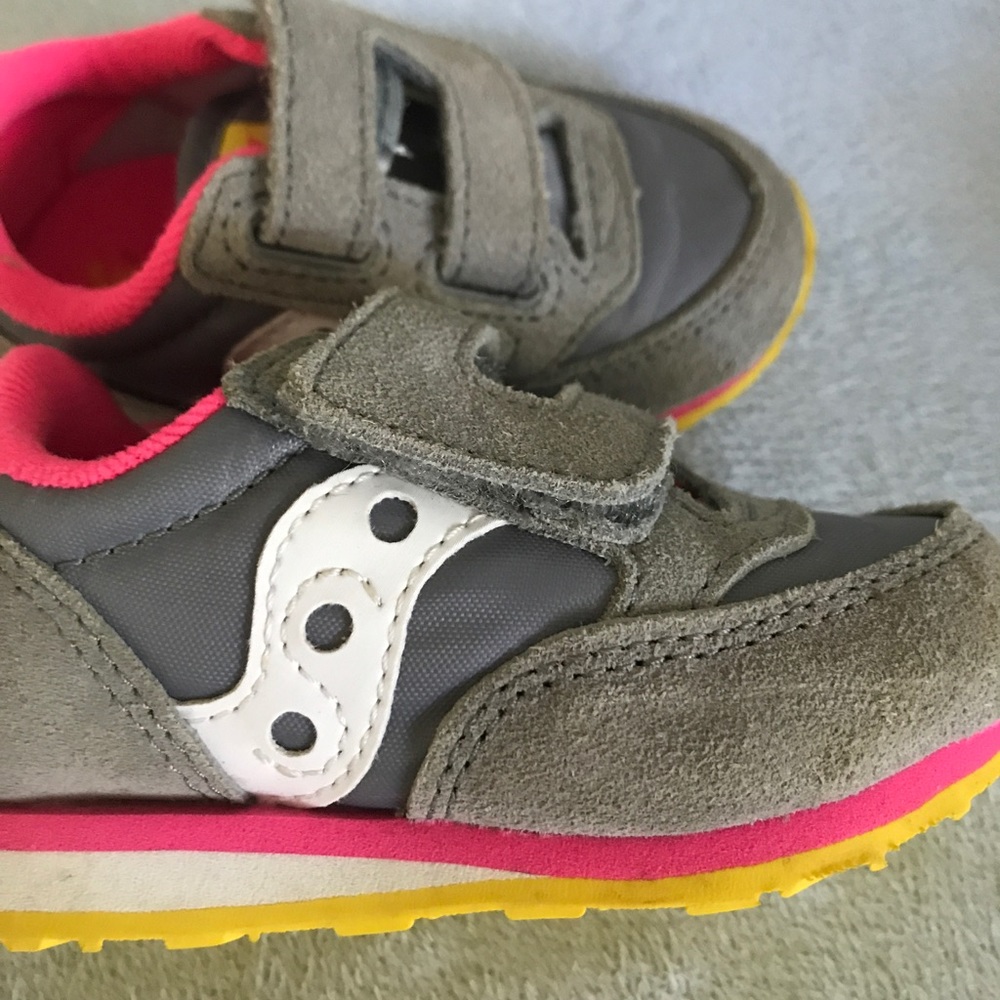 Saucony walker shoes size 4.5