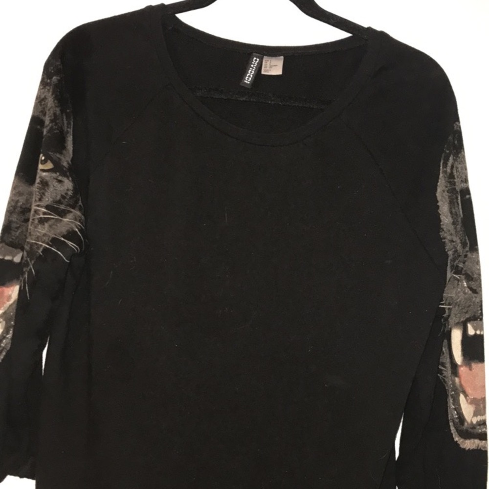 Black H&M Jaguar Sweater 3/4 Sleeve