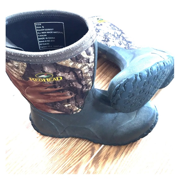 bass pro rubber boots