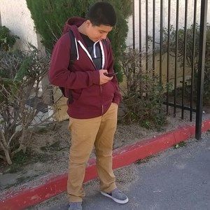 Meet your Posher, Carlos