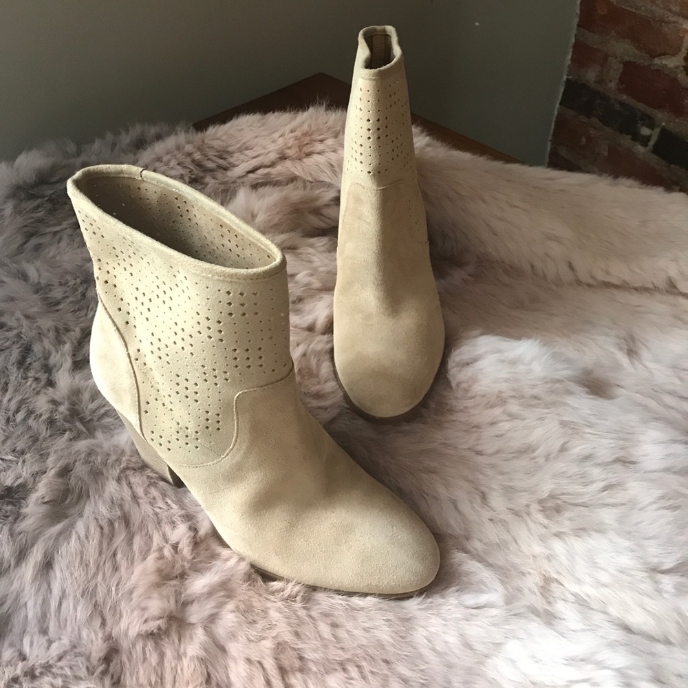Enzo Angiolini boots