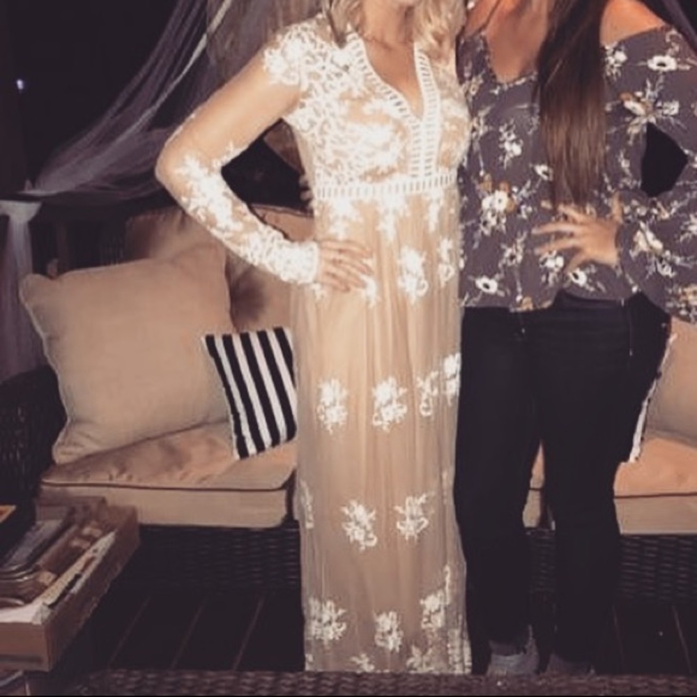 Forever 21 maxi embroidered dress