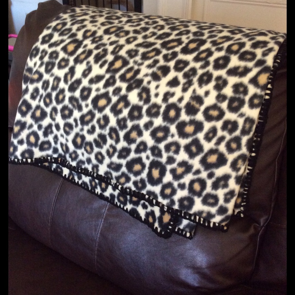 Leopard blanket