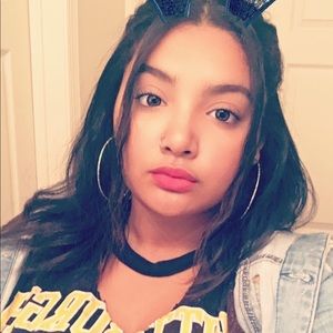 Meet your Posher, Sasha