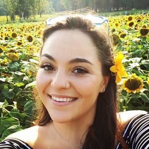 Meet your Posher, Dani