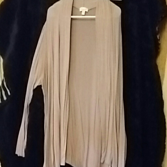 Cover-up - Picture 2 of 2