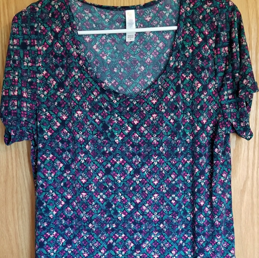 Lularoe Classic T