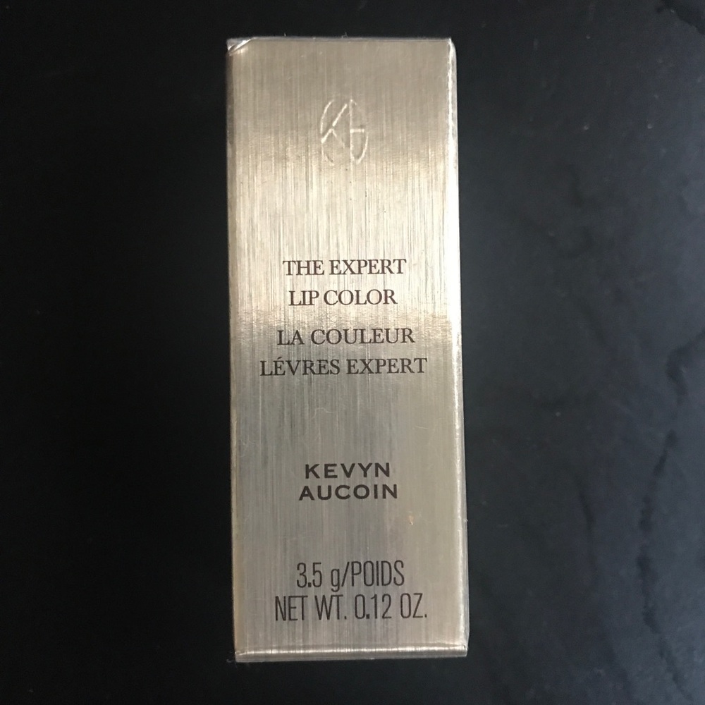 Bloodroses Noir Kevyn Aucoin lipstick