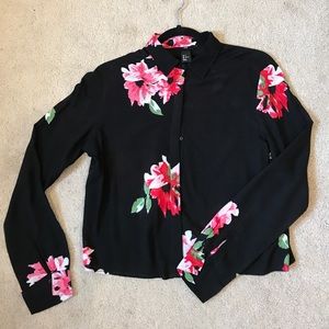 H&M button down blouse in new conditions