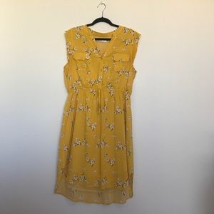 Yellow dress with cotton print