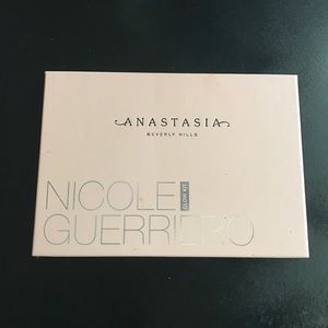 Anastasia x Nicolle Guerrero Glow Kit