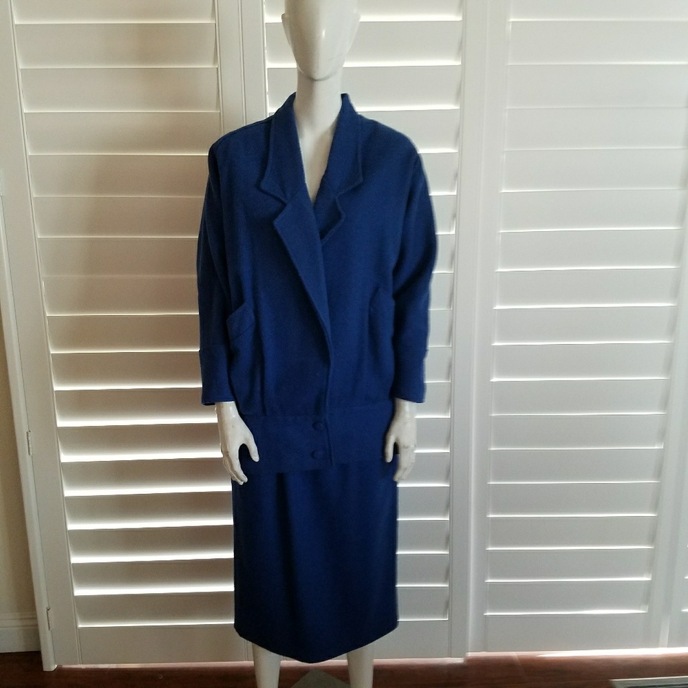 Vintage 100% wool suit in royal blue