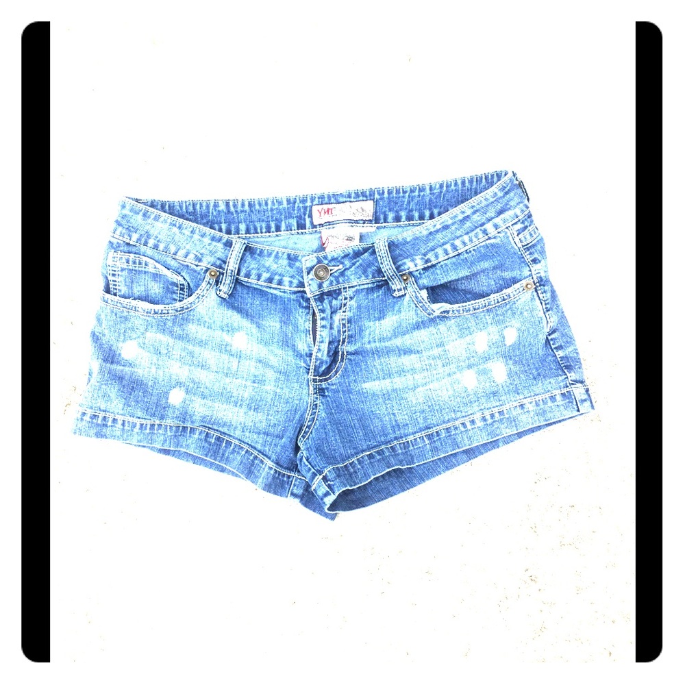Size 9 YMI shorts for the end of the hot daysssss