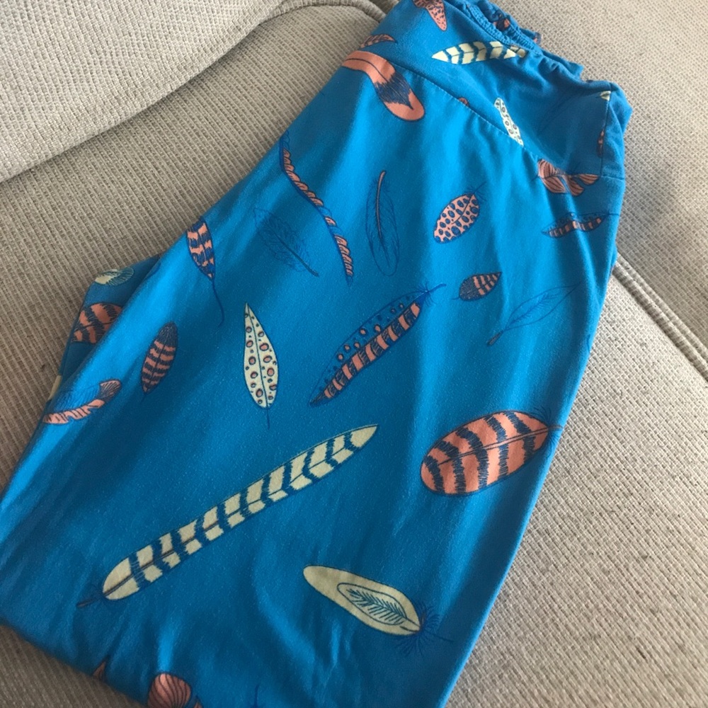 Lularoe feather leggings