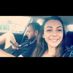 Meet your Posher, Dakota