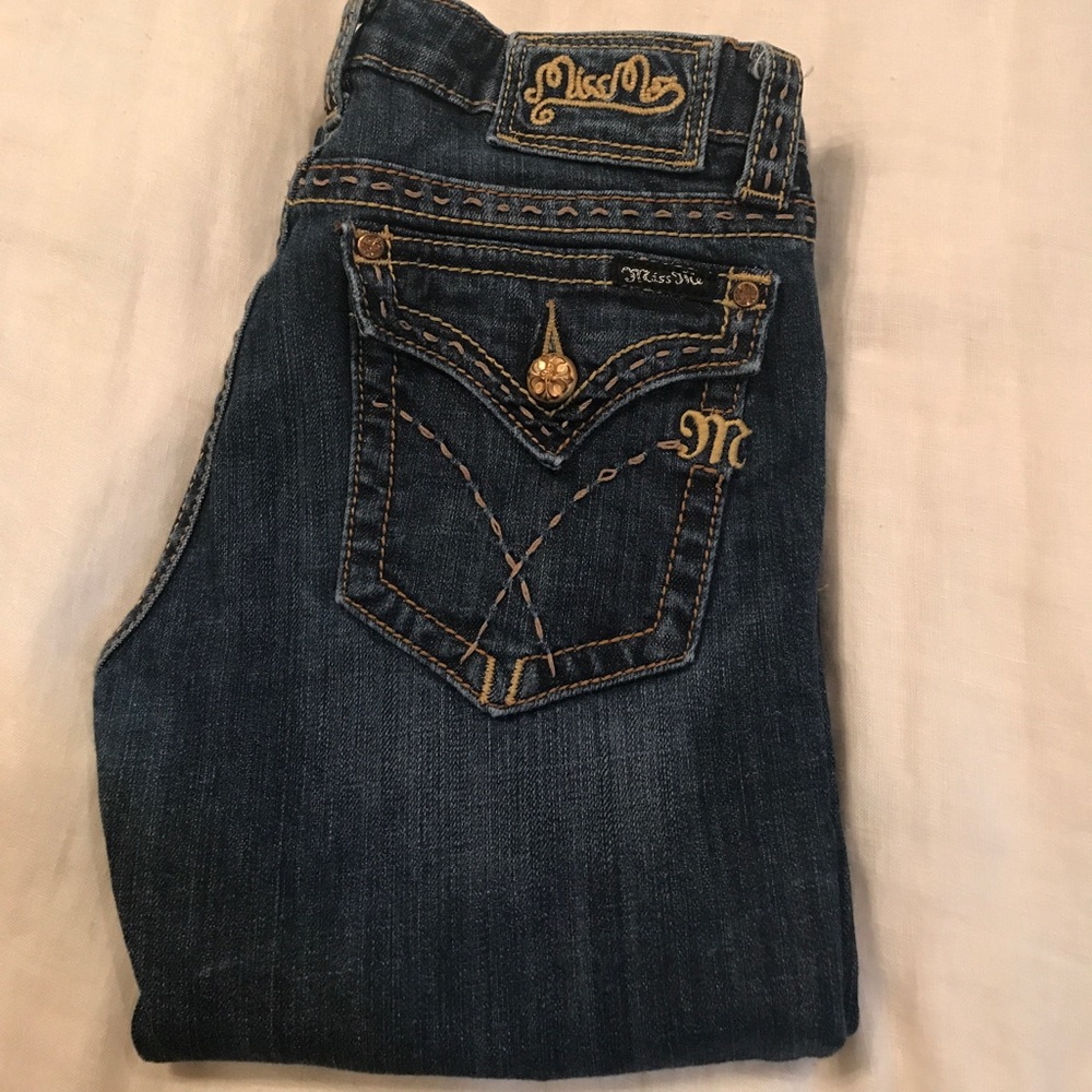 Miss Me Gold Trimmed Bootcut 💙