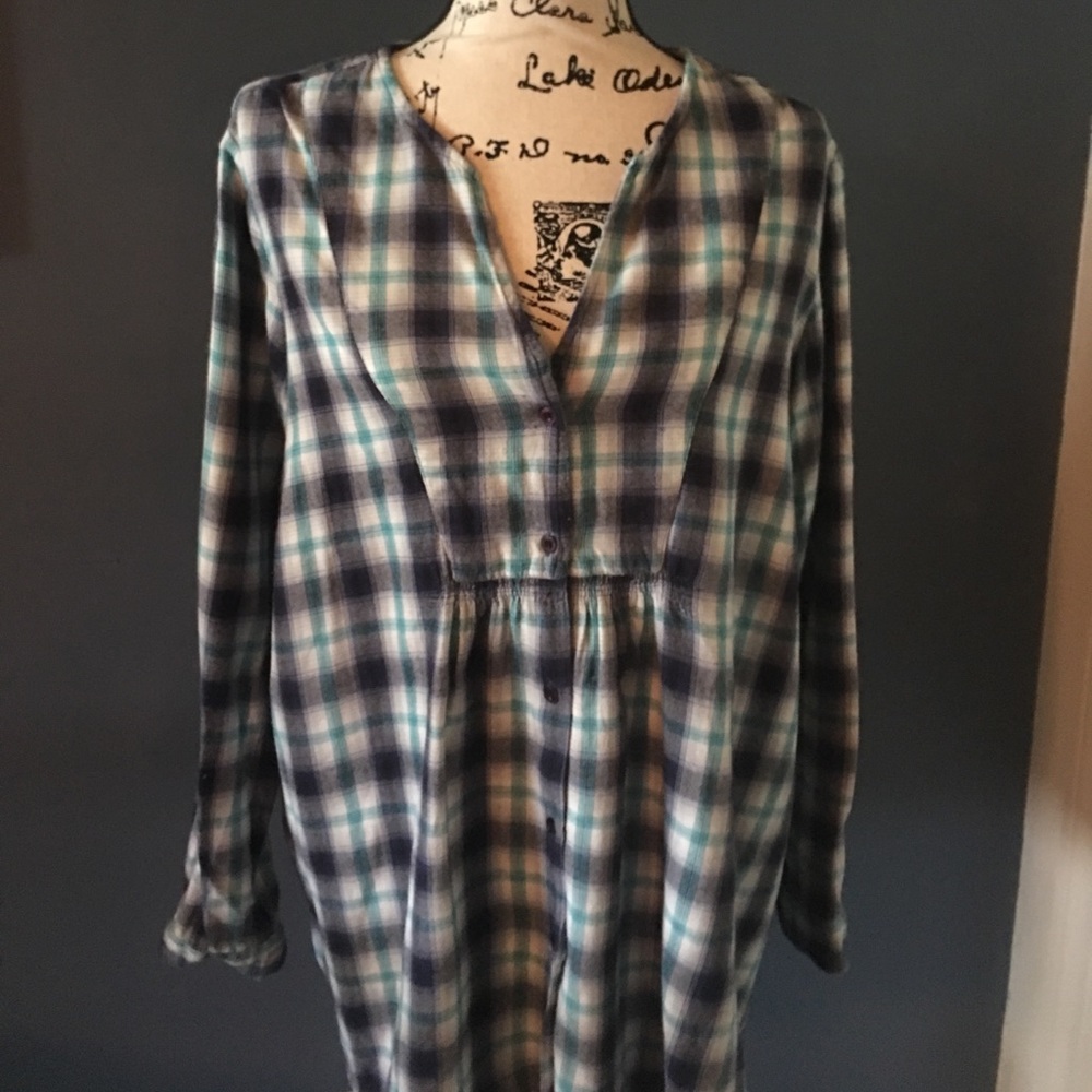Flannel top women’s 18 / 20 2X blue plaid