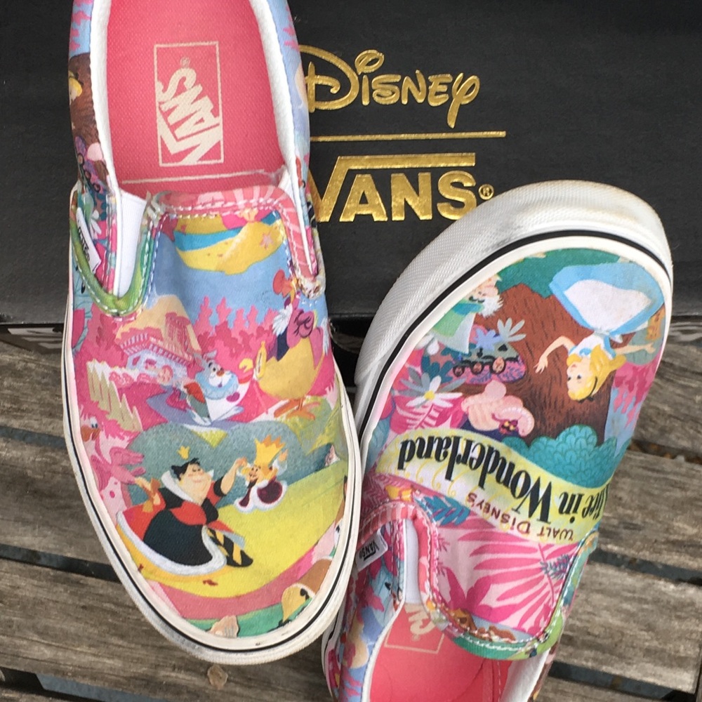 Disney Vans - Wonderland (Women 5.5 or Girls 3.5)