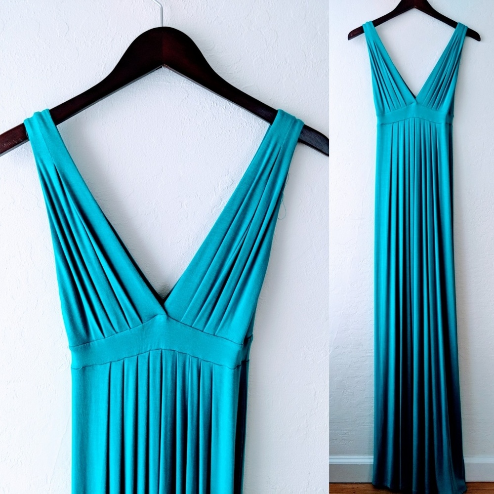 Tart Pleated Maxi Teal Dress 👗 Deep V Neck