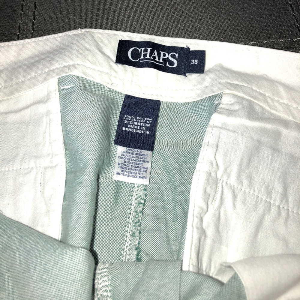 Men’s Chaps Shorts - Picture 2 of 3