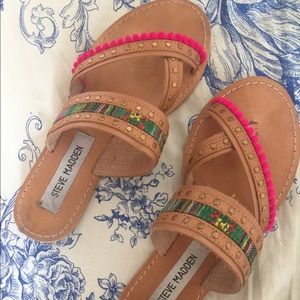Steve Madden boho Pom Pom sandals