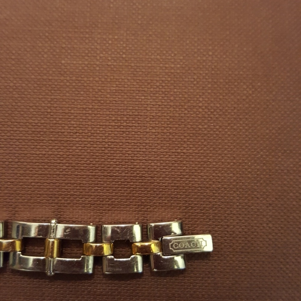 🎈SALE🎉Authentic COACH Silver/Gold Linked Watch - Picture 2 of 8