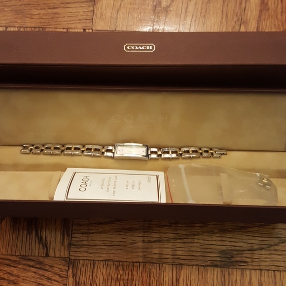 🎈SALE🎉Authentic COACH Silver/Gold Linked Watch - Picture 7 of 8