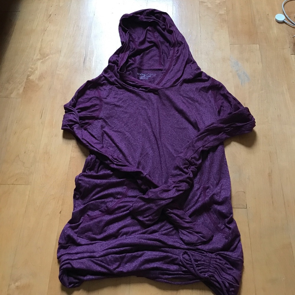 Beyond yoga pullover top