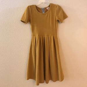 LuLaRoe Amelia - XS - mustard