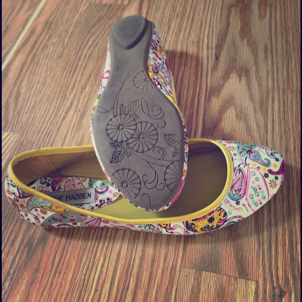 Size 8 Steve Madden's for you.