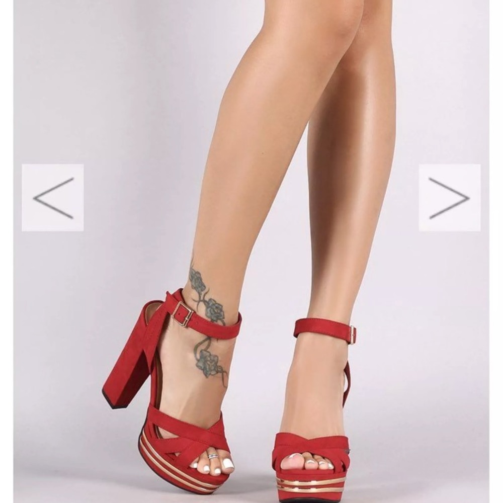 Red bamboo chunky heel