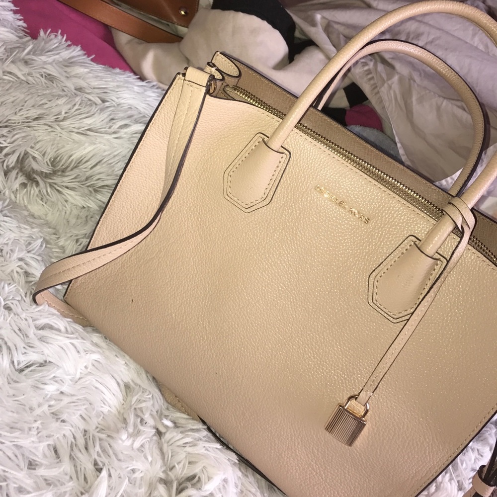 Beautiful MK tote