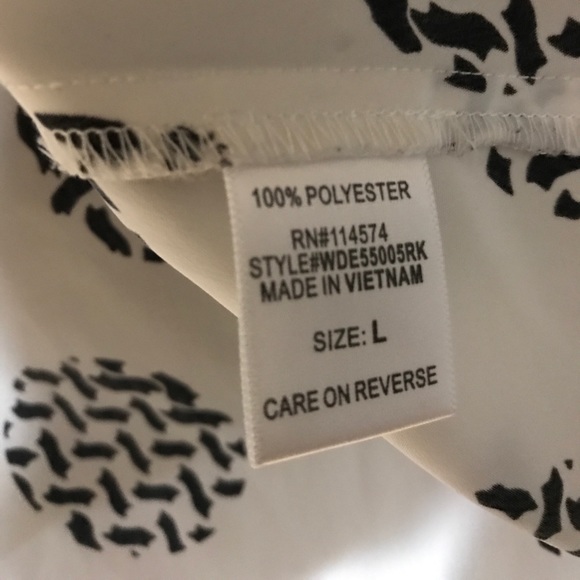 White & Black Pleione Cutout Top - Picture 6 of 6