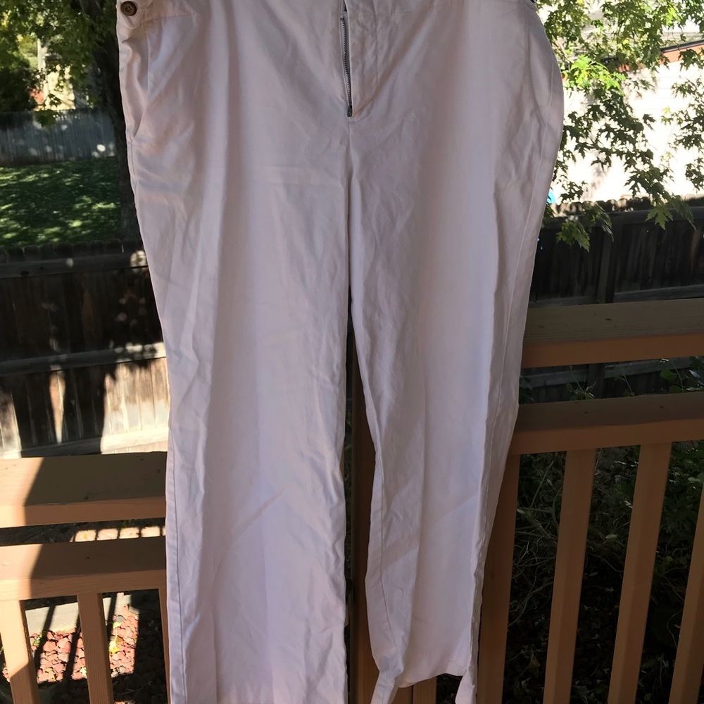 White trousers ⚪️