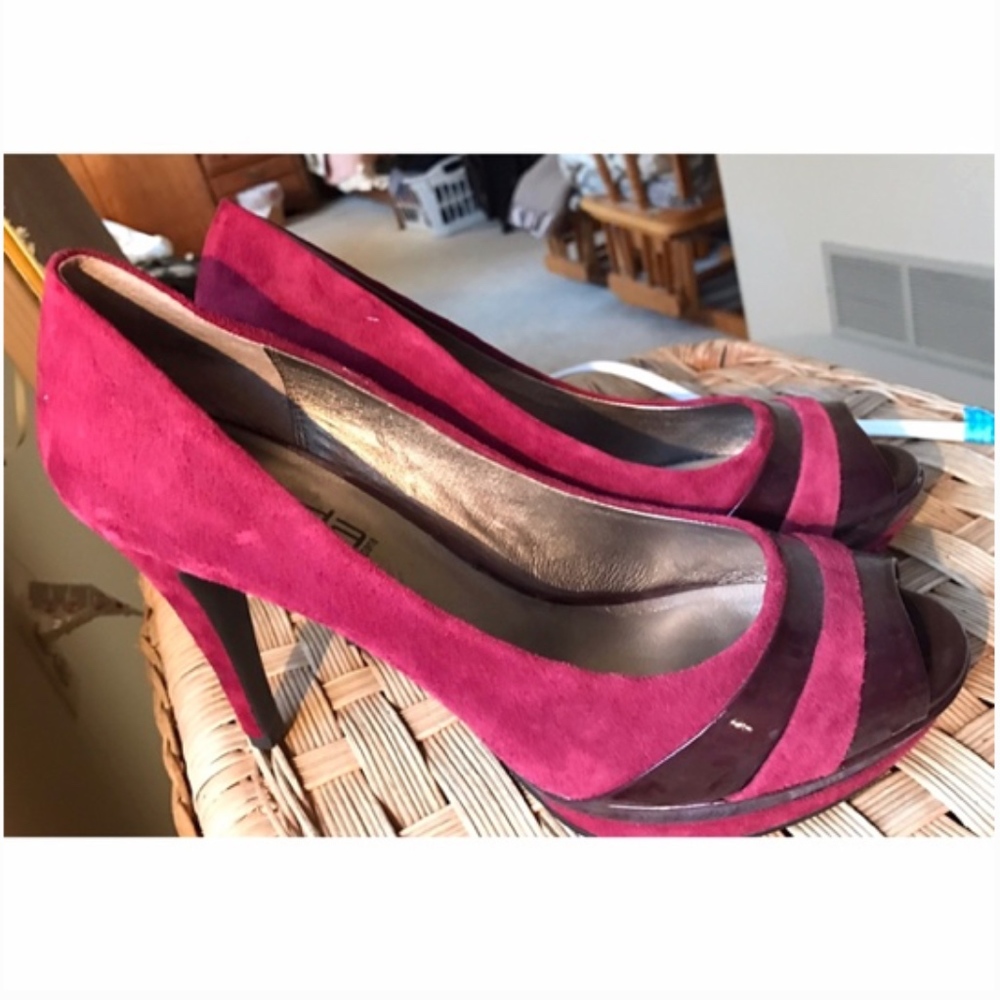 💙 Burgundy Suede Peep Toe