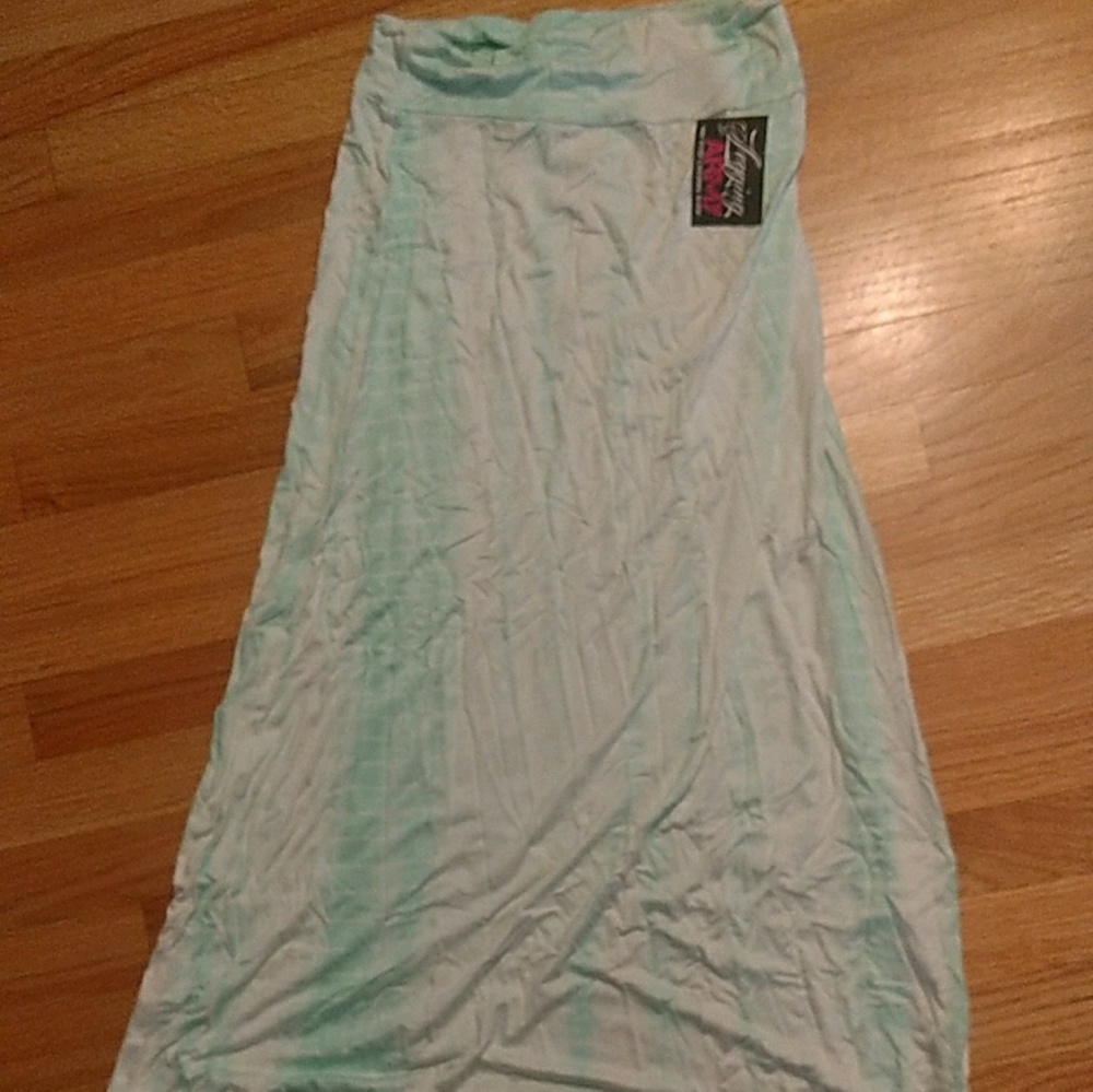 Maxi skirt