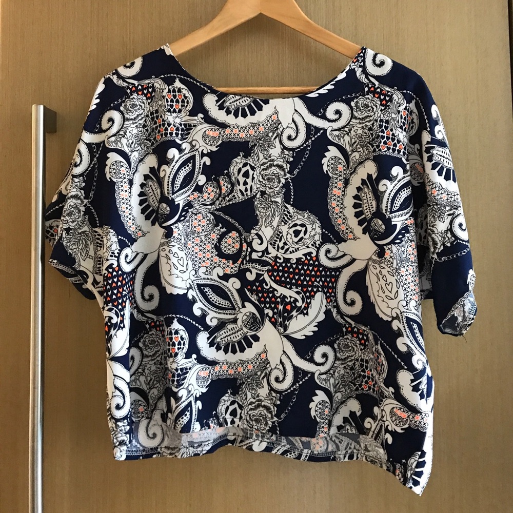 Patterned crop top