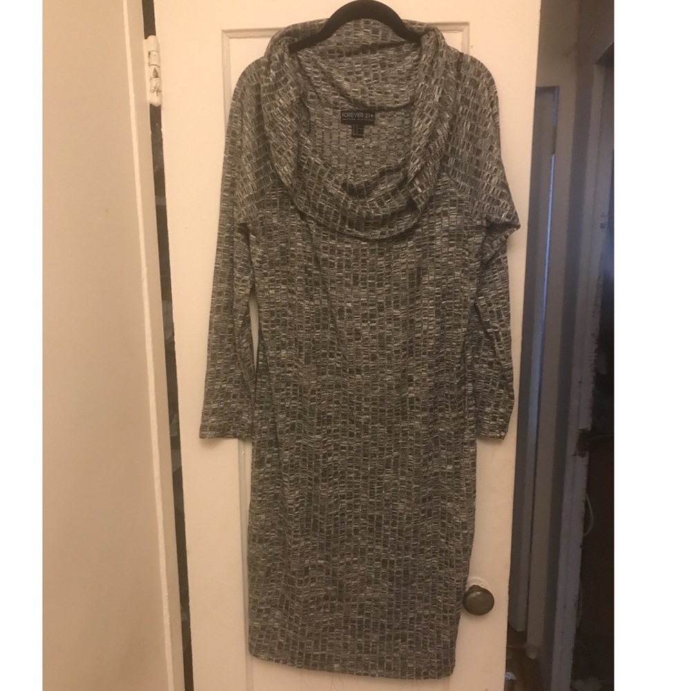 Forever 21 Grey/Black Bodycon Dress - size 3x