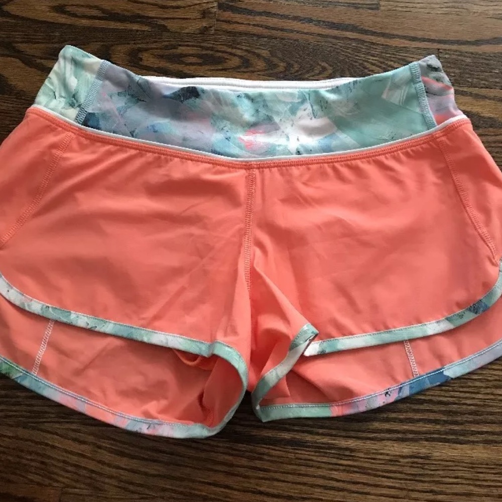 ❗️sold❗️Lululemon speed shorts Sz 4 - great condit