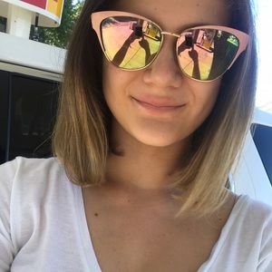 Meet your Posher, Paulina