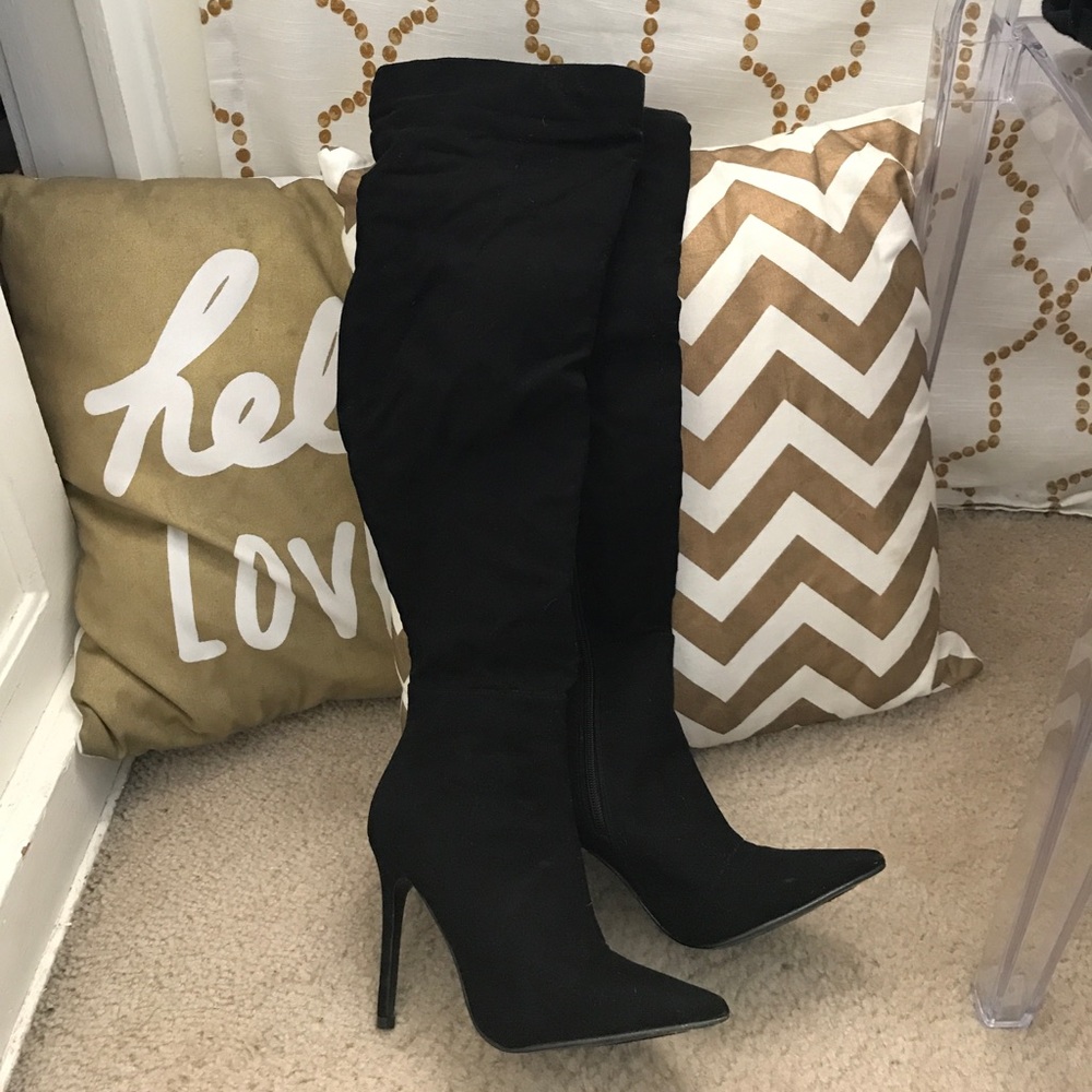 Fall suede boots🍂🍁