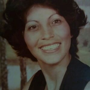 Meet your Posher, Gloria