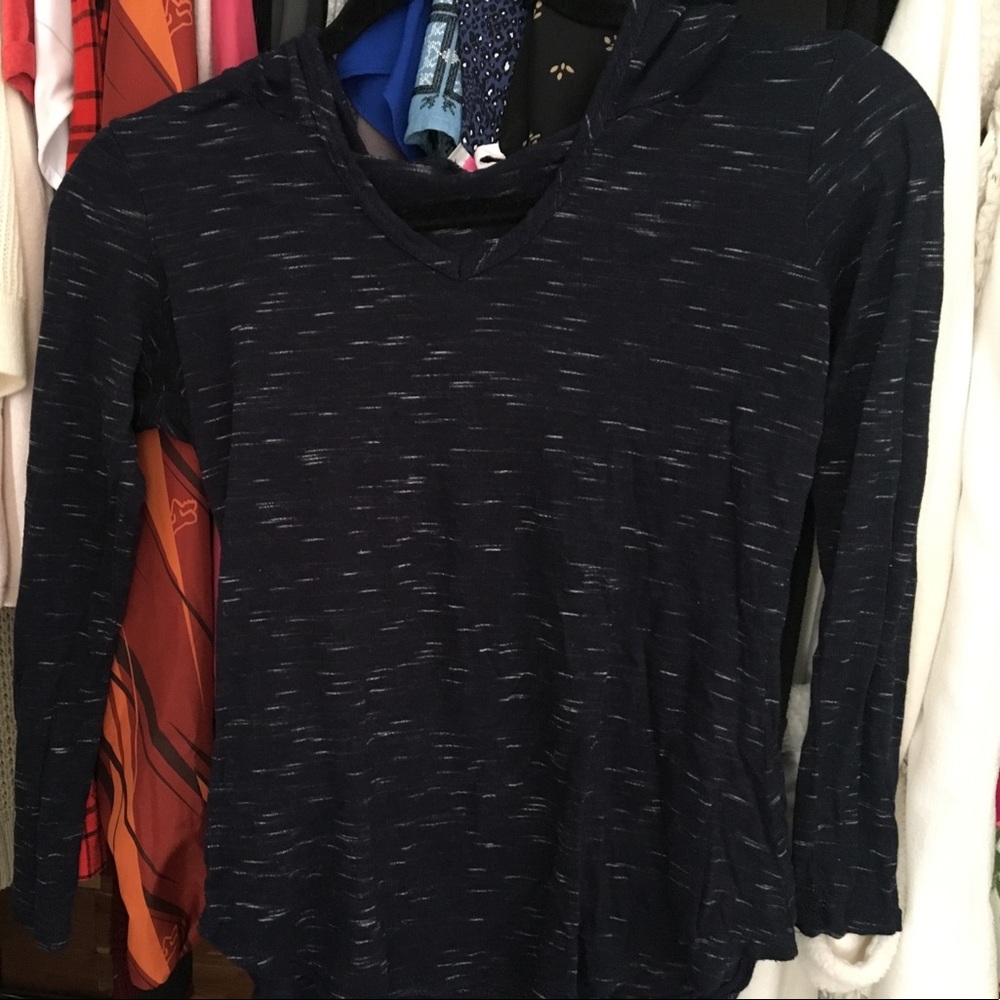 Small body fitting active wear hoodie